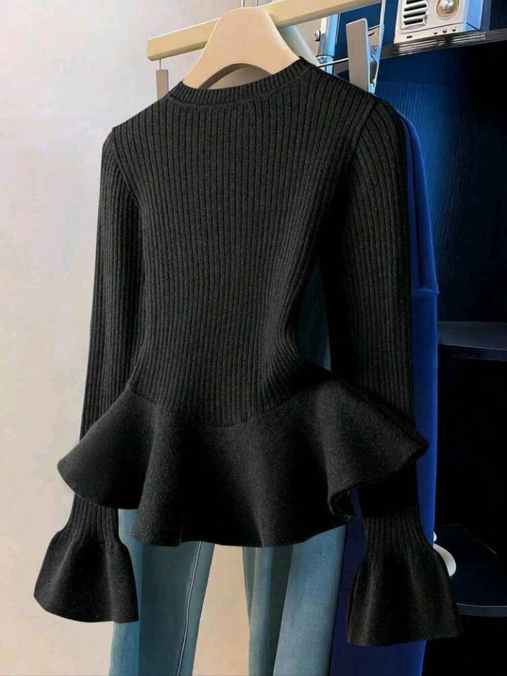 Women's Autumn/Winter Fashion Simple Solid Color Ruffle Sleeve Peplum Sweater